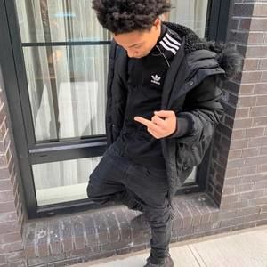 Meet your Posher, Ty